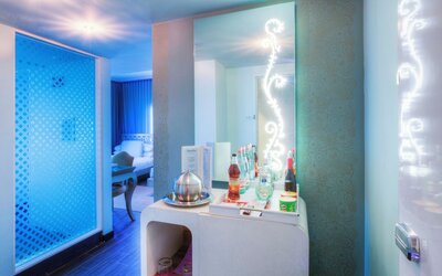 Dream South Beach, by Hyatt