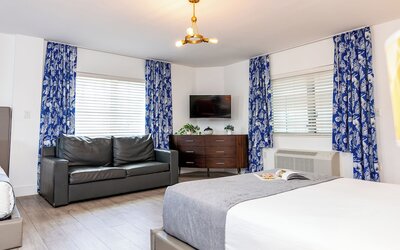 Beachside All Suites Hotel