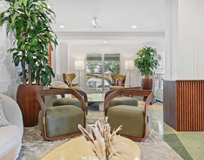 Townhouse Hotel