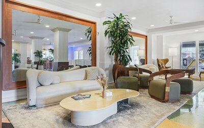 Townhouse Hotel