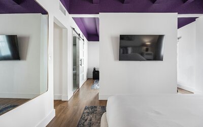 Townhouse Hotel