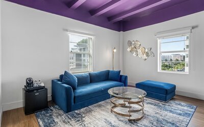 Townhouse Hotel