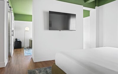 Townhouse Hotel