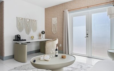 Townhouse Hotel