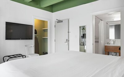 Townhouse Hotel