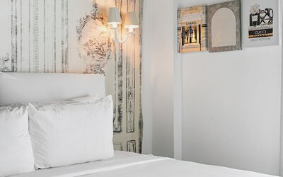 Townhouse Hotel
