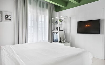 Townhouse Hotel