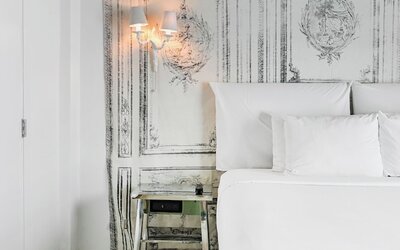 Townhouse Hotel