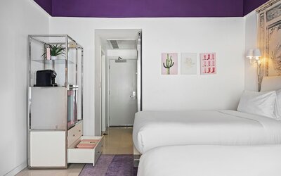 Townhouse Hotel