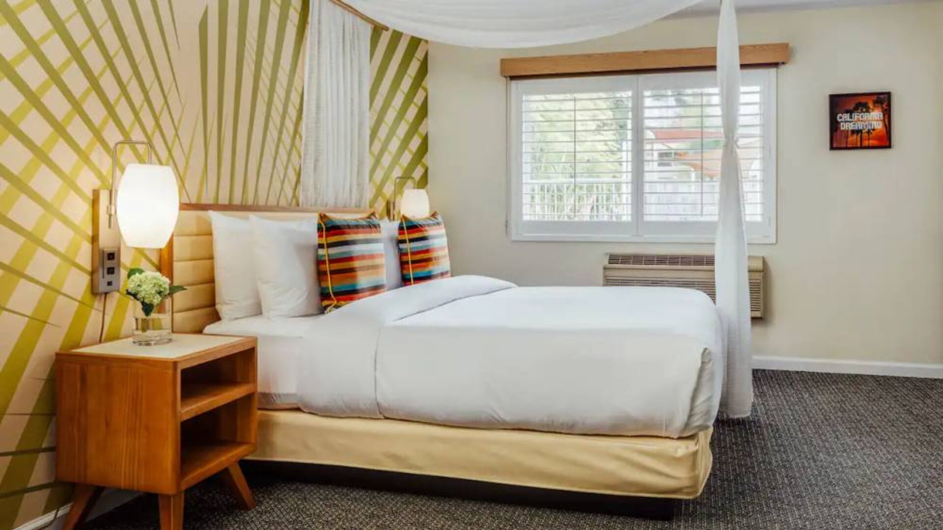 Day use room with natural light at Wild Palms Hotel.
