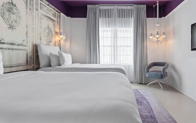 Townhouse Hotel