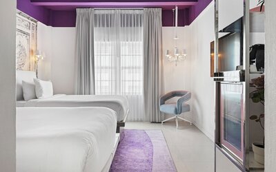 Townhouse Hotel