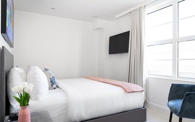 Clevelander Hotel – Adults Only