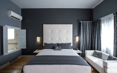The Kent Hotel