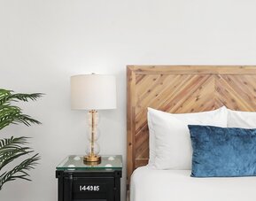 The Whitelaw Hotel