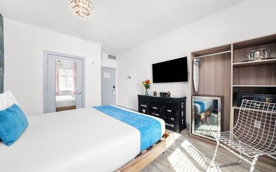 The Whitelaw Hotel