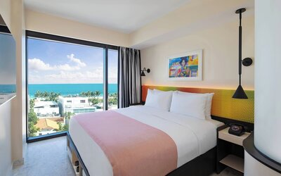 Moxy Miami South Beach