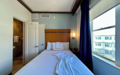 Majestic Hotel South Beach