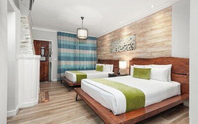 Chesterfield Hotel & Suites