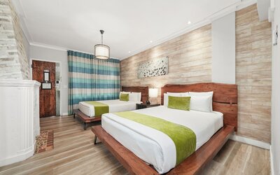 Chesterfield Hotel & Suites