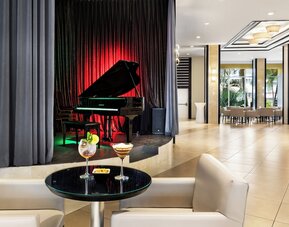 Hotel Riu Plaza Miami Beach