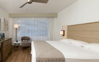 Hotel Riu Plaza Miami Beach