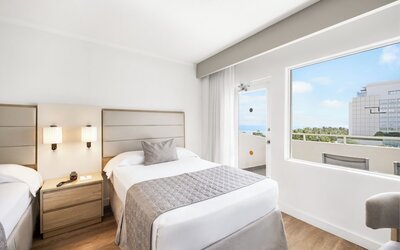 Hotel Riu Plaza Miami Beach