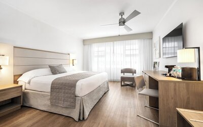 Hotel Riu Plaza Miami Beach
