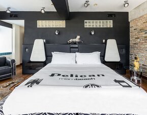 Pelican Hotel