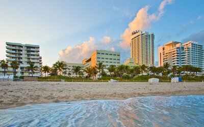 Holiday Inn Miami Beach - Oceanfront by IHG