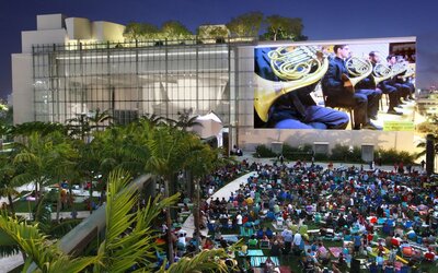 Holiday Inn Miami Beach - Oceanfront by IHG
