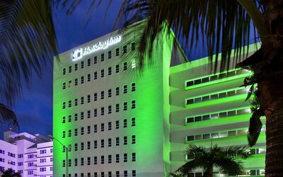 Holiday Inn Miami Beach - Oceanfront by IHG