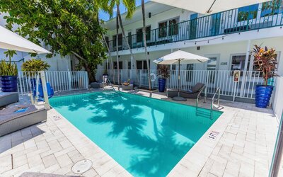 Seaside All Suites Hotel