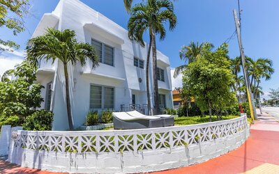 Seaside All Suites Hotel