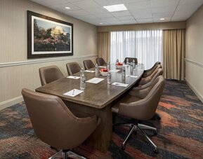 Meeting room at Hampton Inn & Suites Alexandria.