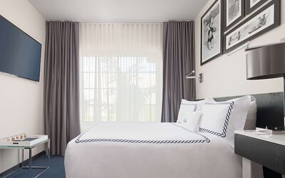 Gale South Beach, Curio Collection by Hilton