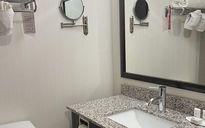 Ramada Plaza by Wyndham Regina Downtown