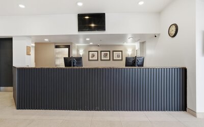 Seven Oaks Hotel Regina, SureStay Collection by Best Western