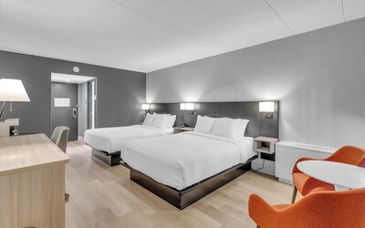 Seven Oaks Hotel Regina, SureStay Collection by Best Western