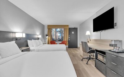Seven Oaks Hotel Regina, SureStay Collection by Best Western