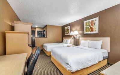 Seven Oaks Hotel Regina, SureStay Collection by Best Western
