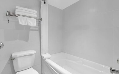 Seven Oaks Hotel Regina, SureStay Collection by Best Western
