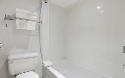 Seven Oaks Hotel Regina, SureStay Collection by Best Western