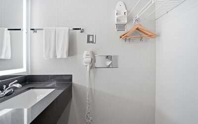 Seven Oaks Hotel Regina, SureStay Collection by Best Western