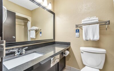 Seven Oaks Hotel Regina, SureStay Collection by Best Western