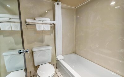 Seven Oaks Hotel Regina, SureStay Collection by Best Western