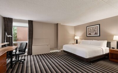 Royal Hotel Regina, Trademark Collection by Wyndham