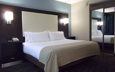 Holiday Inn Express Boise - University Area by IHG