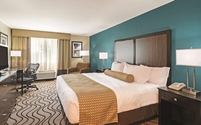 La Quinta Inn & Suites by Wyndham Boise Towne Square