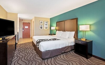 La Quinta Inn & Suites by Wyndham Boise Towne Square